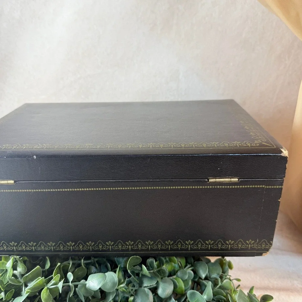 Mele Black Two Tiered Jewelry Box‎